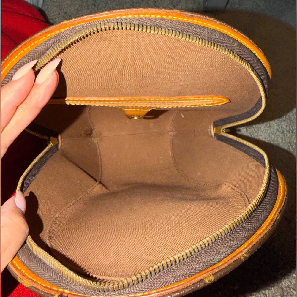 LOUIS VUITTON ELLIPSE VINTAGE BACKPACK | MONOGRAM | AUTHENTIC - Picture 8 of 8